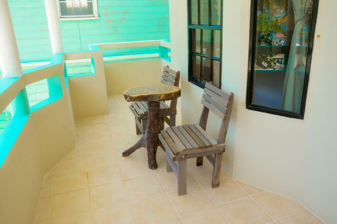 Jan'S Hotel Caye Caulker Bagian luar foto